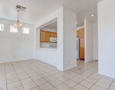 9548 Spring Blush Avenue - Photo Thumbnail 44