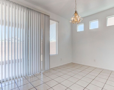 9548 Spring Blush Avenue - Photo Thumbnail 40