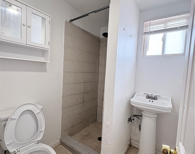 6329 Brittany Way - Photo Thumbnail 23