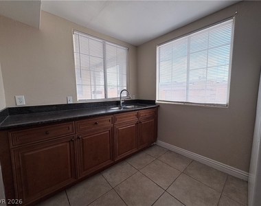 6329 Brittany Way - Photo Thumbnail 33