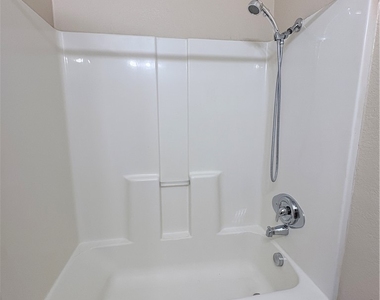 6329 Brittany Way - Photo Thumbnail 9