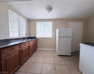 6329 Brittany Way - Photo Thumbnail 32