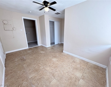 6329 Brittany Way - Photo Thumbnail 21