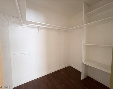 6329 Brittany Way - Photo Thumbnail 14