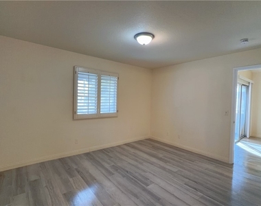 7570 W Flamingo Road - Photo Thumbnail 8