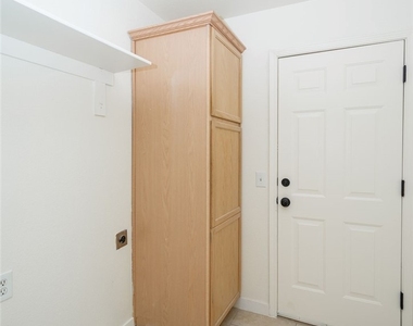 2021 S Dandelion Street - Photo Thumbnail 5