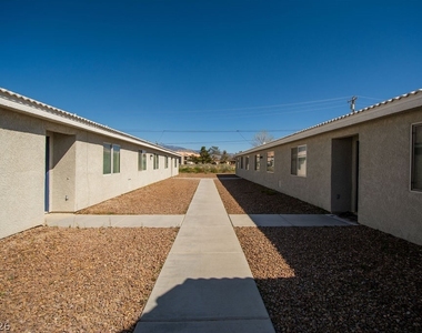 2021 S Dandelion Street - Photo Thumbnail 2