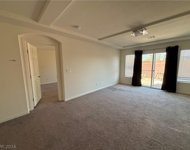 6320 Pear Valley Lane - Photo Thumbnail 13
