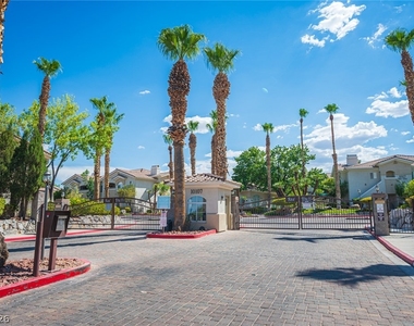 10211 Red Pueblo Place - Photo Thumbnail 4