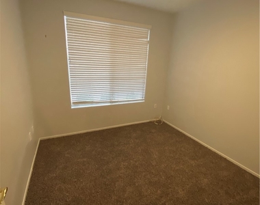 2325 Windmill Parkway - Photo Thumbnail 24