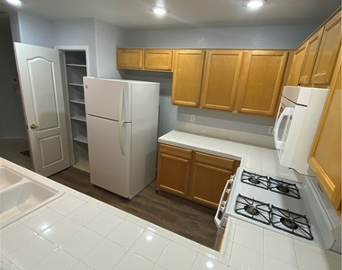 2325 Windmill Parkway - Photo Thumbnail 15