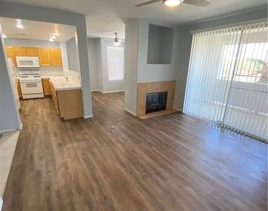 2325 Windmill Parkway - Photo Thumbnail 5