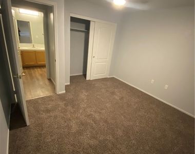 2325 Windmill Parkway - Photo Thumbnail 27