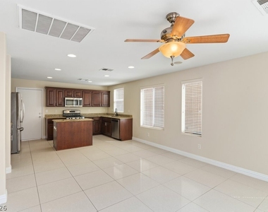 4683 Aventura Canyon Court - Photo Thumbnail 11