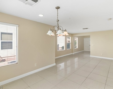 4683 Aventura Canyon Court - Photo Thumbnail 8
