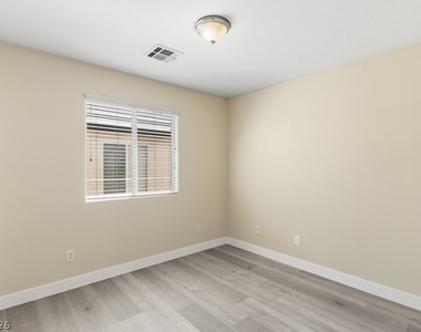 4683 Aventura Canyon Court - Photo Thumbnail 26