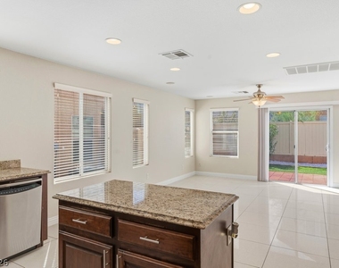 4683 Aventura Canyon Court - Photo Thumbnail 14
