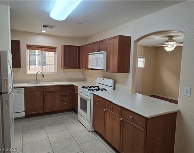 9160 Column Court - Photo Thumbnail 2