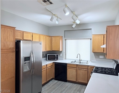 5104 Jordan Frey Street - Photo Thumbnail 7