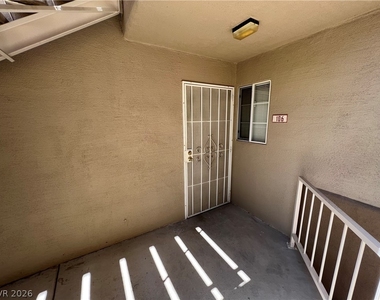 1901 Rio Canyon Court - Photo Thumbnail 10