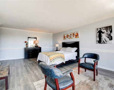 3111 Bel Air Drive - Photo Thumbnail 15