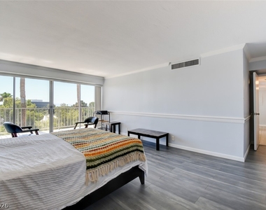 3111 Bel Air Drive - Photo Thumbnail 17