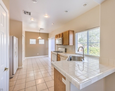 10540 Allthorn Avenue - Photo Thumbnail 7