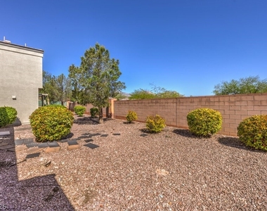 10540 Allthorn Avenue - Photo Thumbnail 33