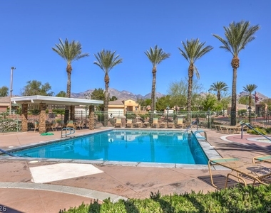 10540 Allthorn Avenue - Photo Thumbnail 35