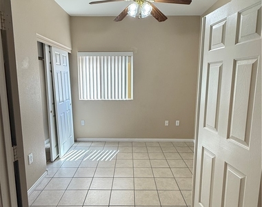 9303 Gilcrease Avenue - Photo Thumbnail 11