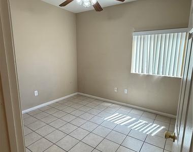 9303 Gilcrease Avenue - Photo Thumbnail 13