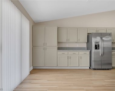 1426 Bugle Boy Drive - Photo Thumbnail 5