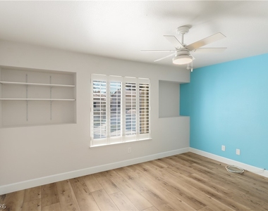 2641 Starfish Court - Photo Thumbnail 17