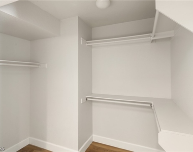 2641 Starfish Court - Photo Thumbnail 16