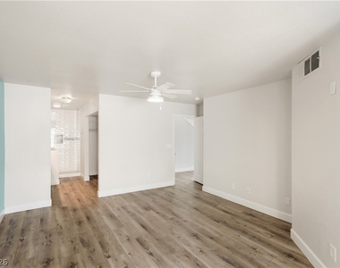 2641 Starfish Court - Photo Thumbnail 13