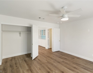 2641 Starfish Court - Photo Thumbnail 18