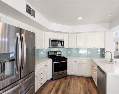 2641 Starfish Court - Photo Thumbnail 8