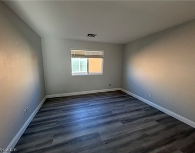 9769 Wailings Avenue - Photo Thumbnail 19
