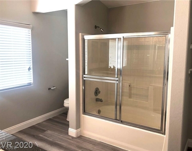 9769 Wailings Avenue - Photo Thumbnail 12