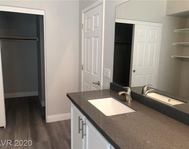 9769 Wailings Avenue - Photo Thumbnail 14