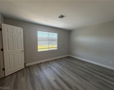 9769 Wailings Avenue - Photo Thumbnail 16