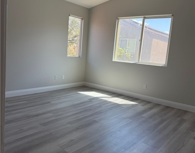 9769 Wailings Avenue - Photo Thumbnail 21