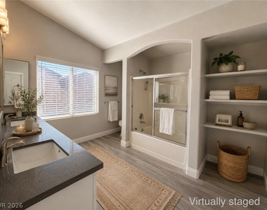 9769 Wailings Avenue - Photo Thumbnail 3