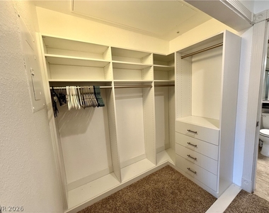 270 E Flamingo Road - Photo Thumbnail 10