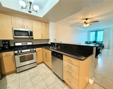 270 E Flamingo Road - Photo Thumbnail 5