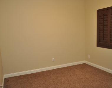 7804 Jacaranda Hill Court - Photo Thumbnail 20