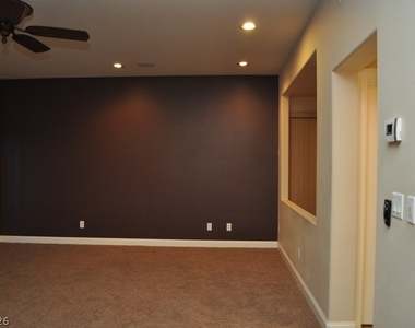7804 Jacaranda Hill Court - Photo Thumbnail 9