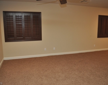 7804 Jacaranda Hill Court - Photo Thumbnail 14