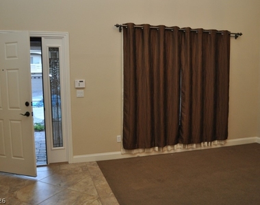 7804 Jacaranda Hill Court - Photo Thumbnail 3