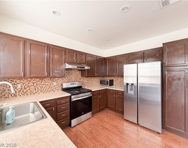 5608 Scottyboy Drive - Photo Thumbnail 15